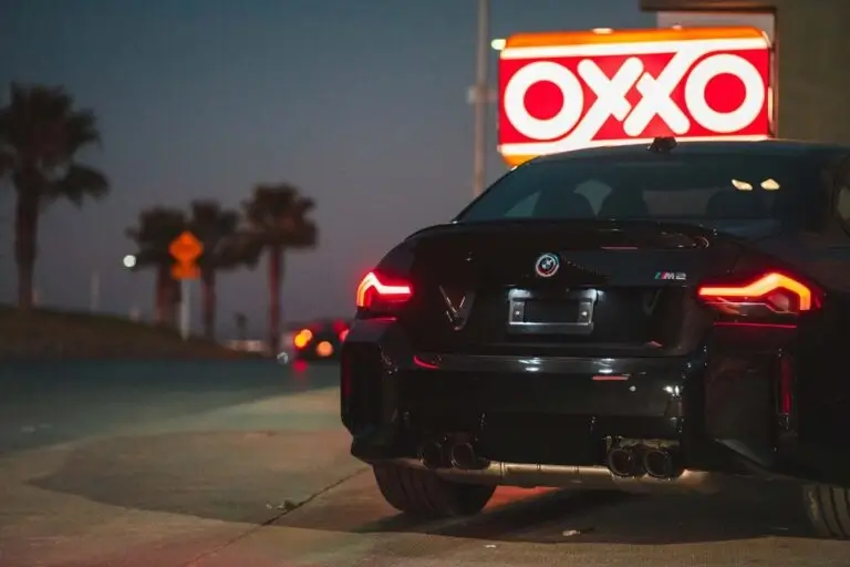 BMW M2 in Mexico at Oxxo insured with MexInsurance